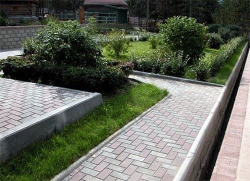 Бордюр БР 100-30-15 Дорожный